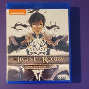 Nickelodeon The Legend of Korra Blu-ray Set with Blue Case 8 Discs